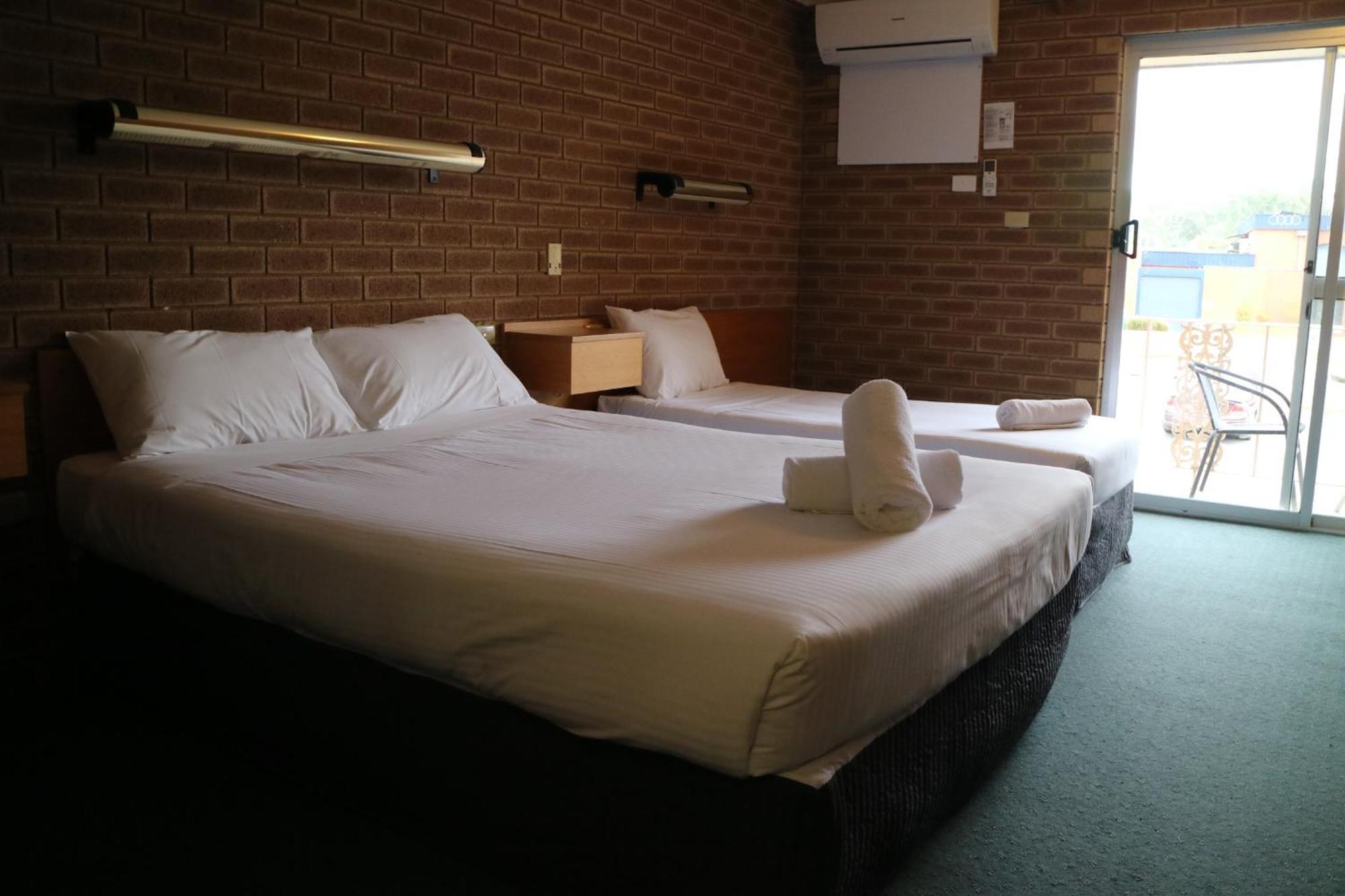 Corowa Golf Club Motel Esterno foto
